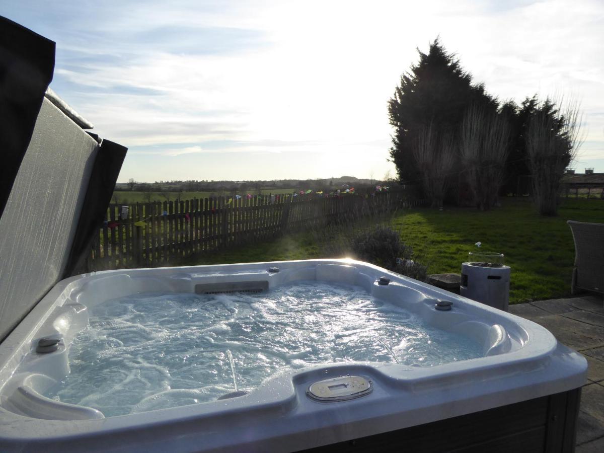 South View Country House Sleeps 12 - Hot Tub - Views Henley-in-Arden エクステリア 写真