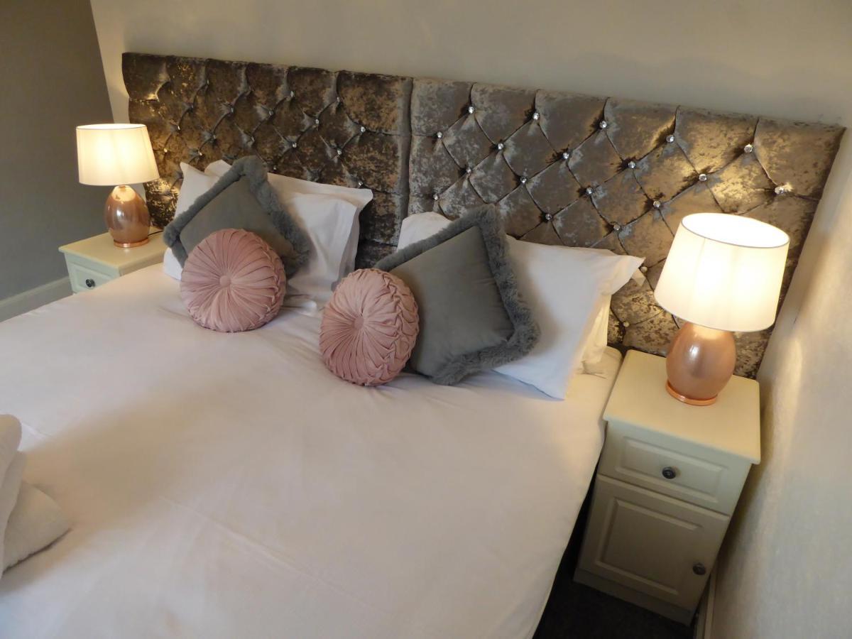 South View Country House Sleeps 12 - Hot Tub - Views Henley-in-Arden エクステリア 写真