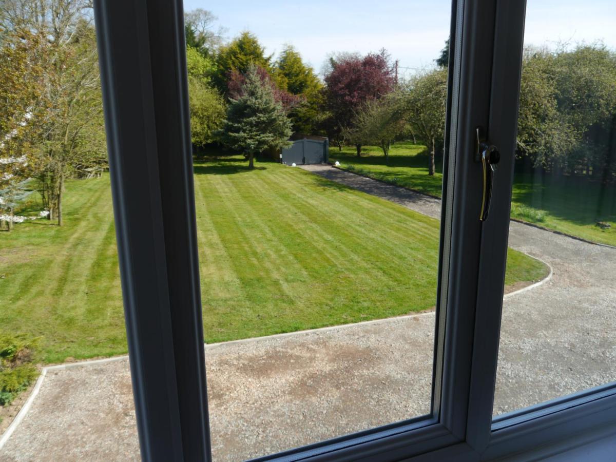 South View Country House Sleeps 12 - Hot Tub - Views Henley-in-Arden エクステリア 写真