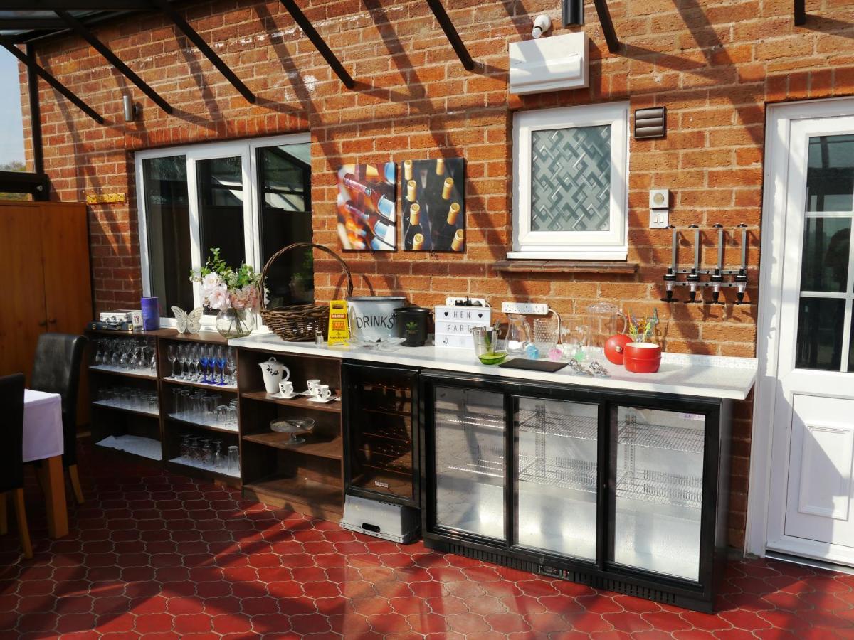 South View Country House Sleeps 12 - Hot Tub - Views Henley-in-Arden エクステリア 写真